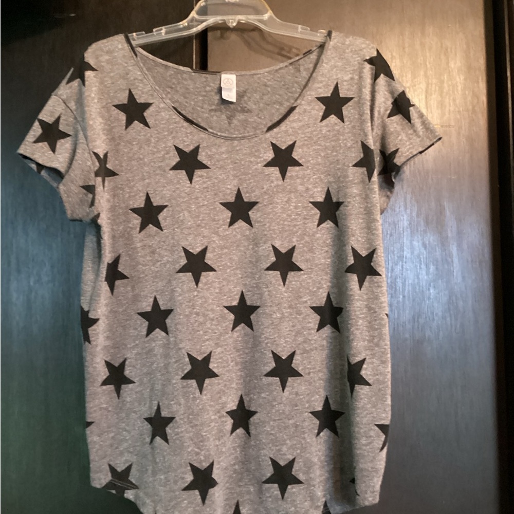Gray Star Print Women's Top